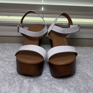 White & Brown Wedges